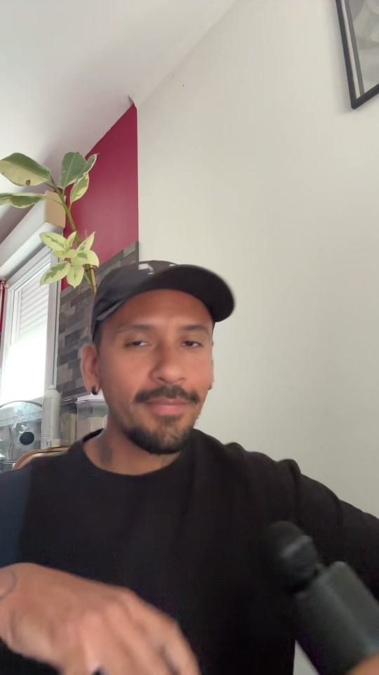 Post 7 by le Colombien du coin on TikTok (video)