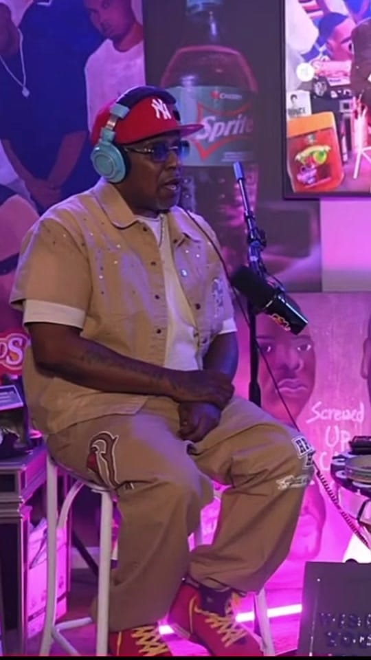 Post 6 by 1 on 1 w/ Mike D on TikTok (video)