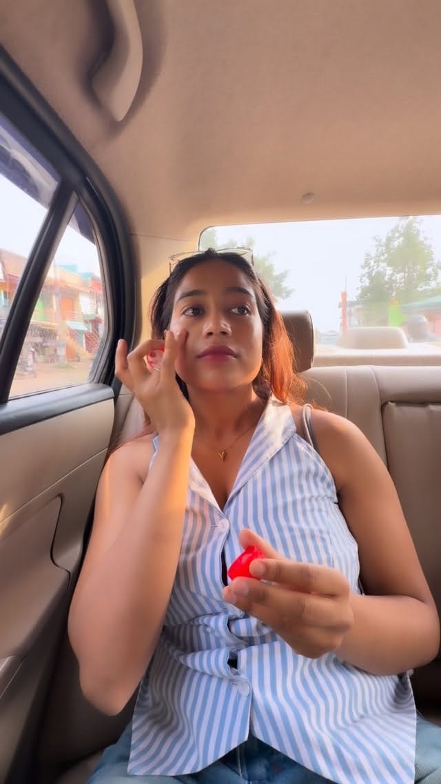 Post 2 by Niharani Biswal on Instagram (video)