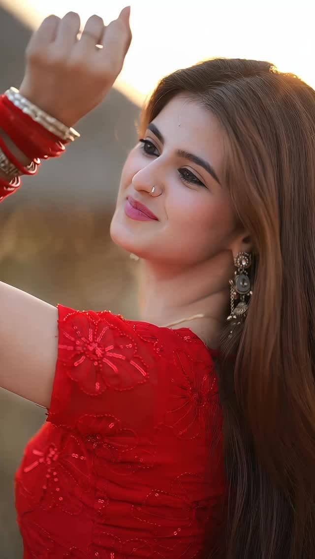 Post 4 by Saniya Shaikh on Instagram (video)