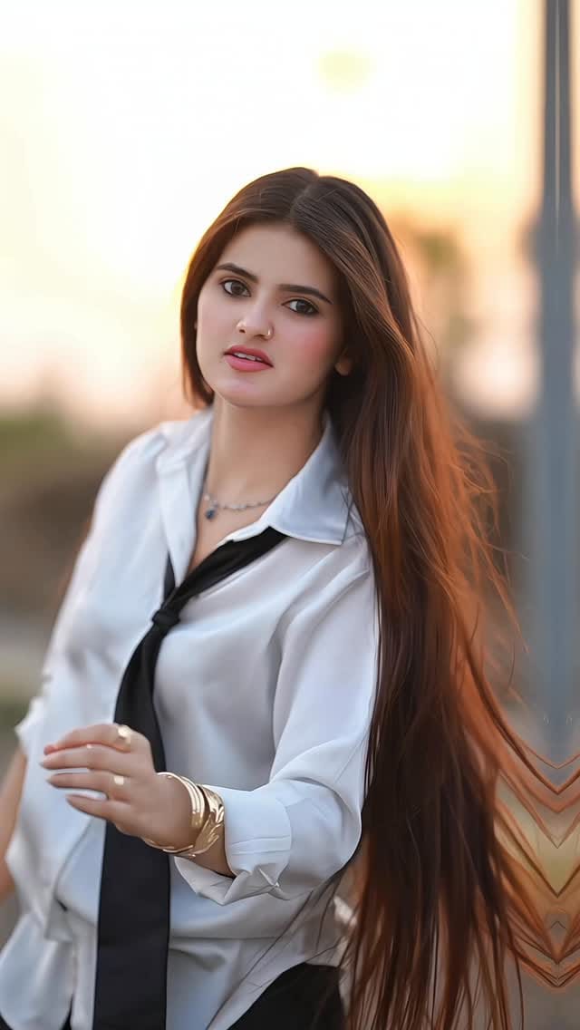 Post 6 by Saniya Shaikh on Instagram (video)