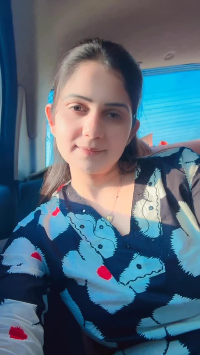 Post 3 by Ankita Parmar on Instagram (video)