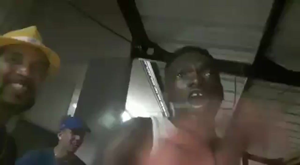 Post 10 by Nessi FK on TikTok (video)