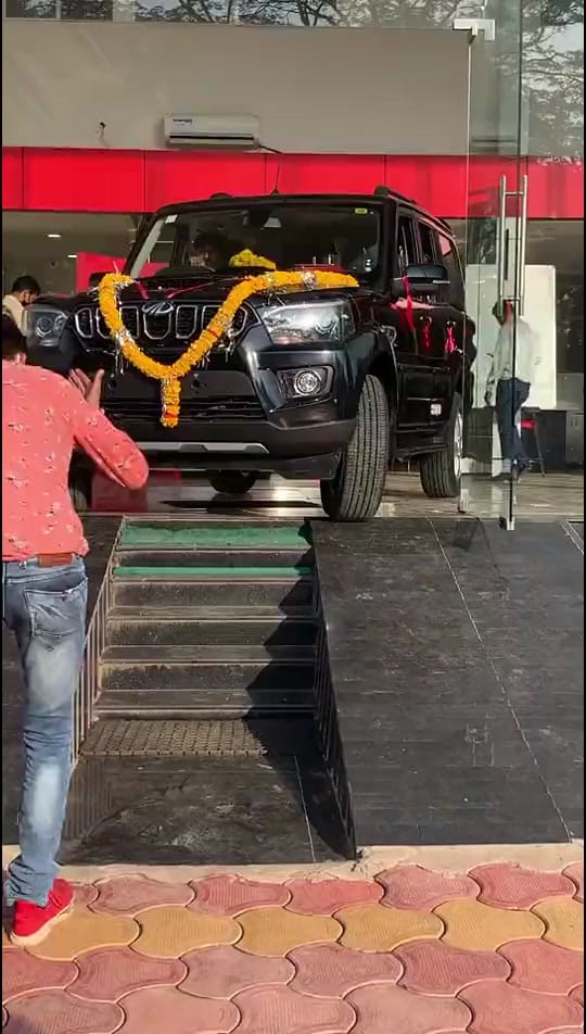Post 10 by Aapu Lal MEEणा on TikTok (video)