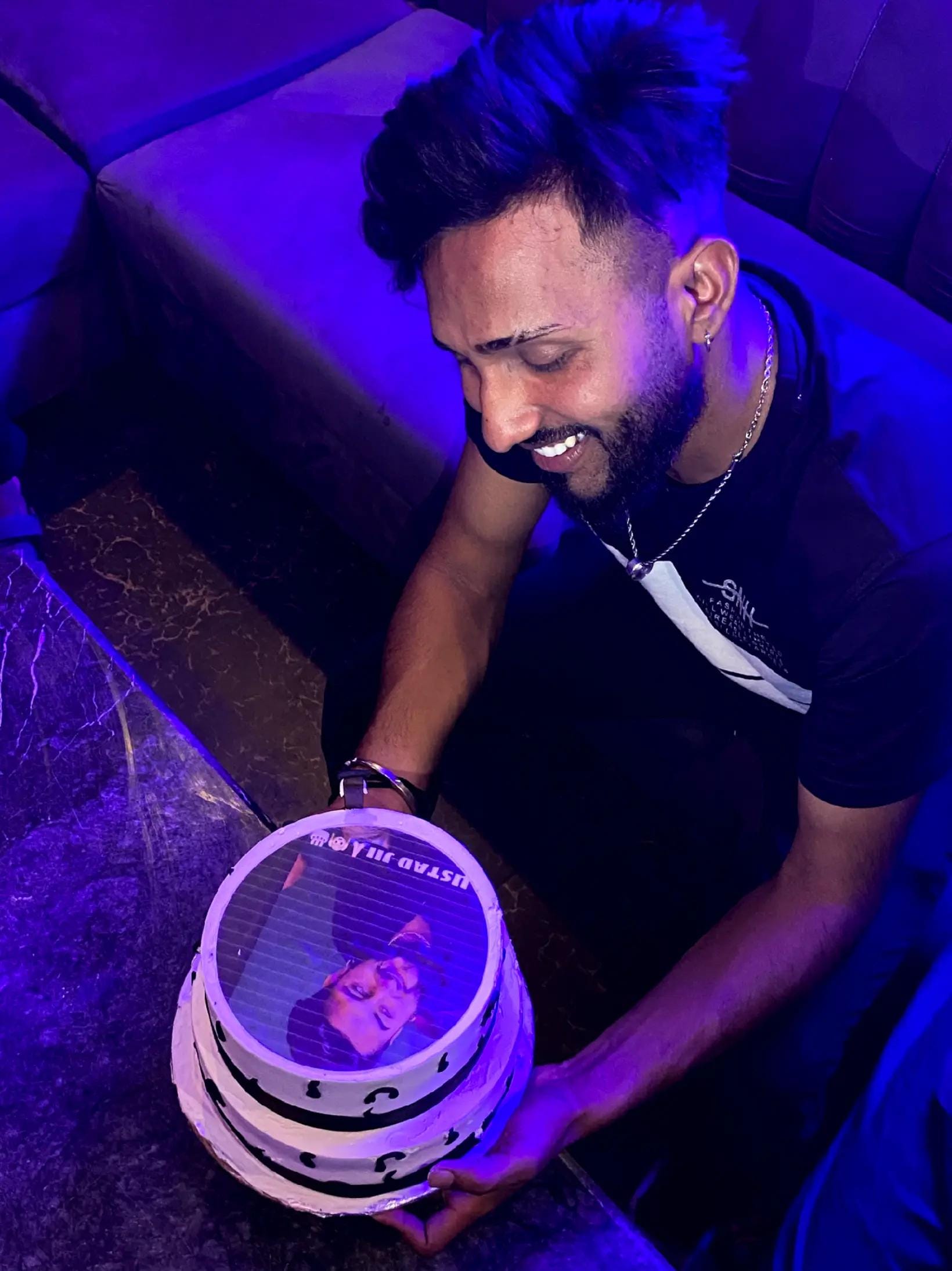Post 5 by Mr Honey Music 👑🔥 on TikTok (video)