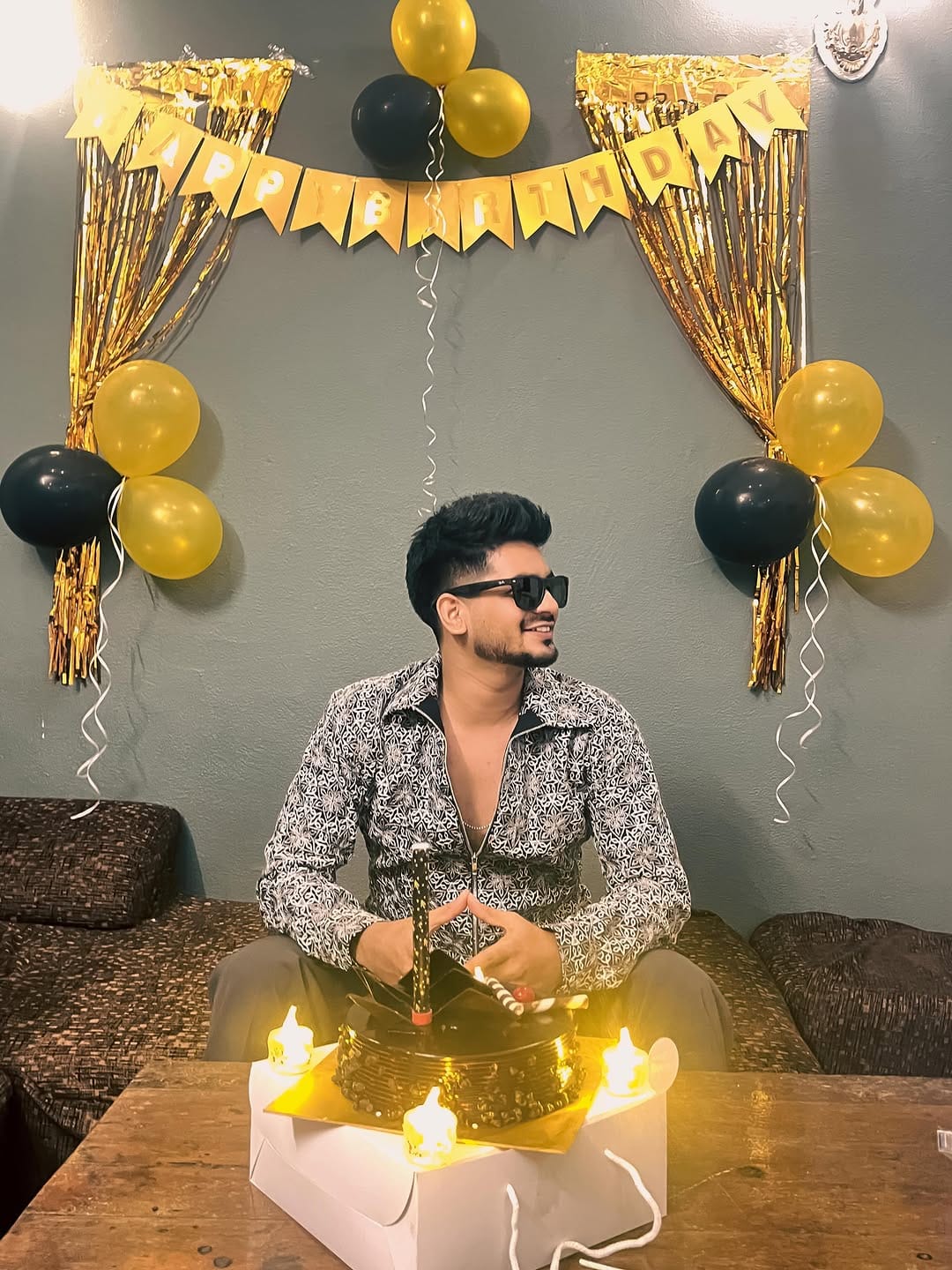 Post 3 by Aas Khan on Instagram (image)