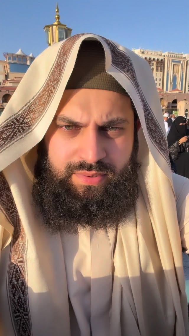 Post 1 by Hafiz Ahmed Raza Qadri on Instagram (video)