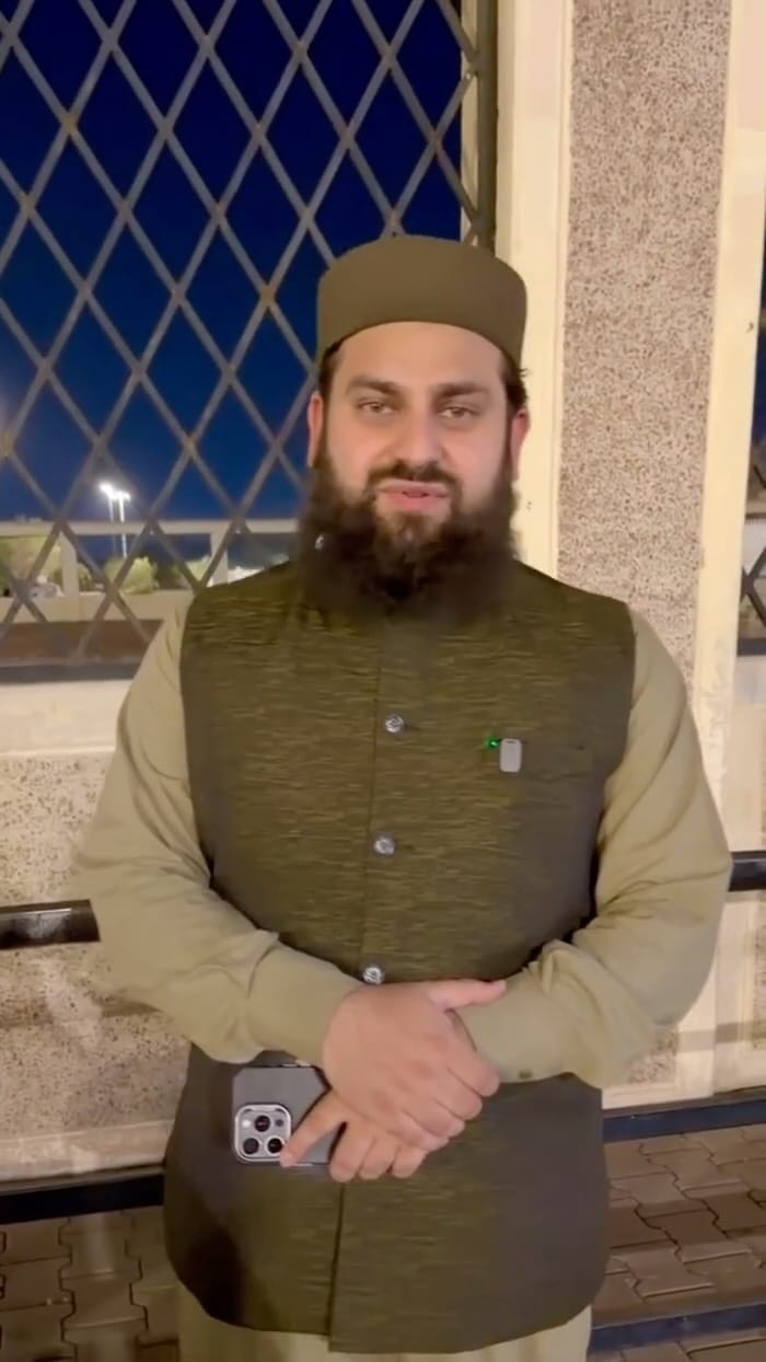 Post 4 by Hafiz Ahmed Raza Qadri on Instagram (video)