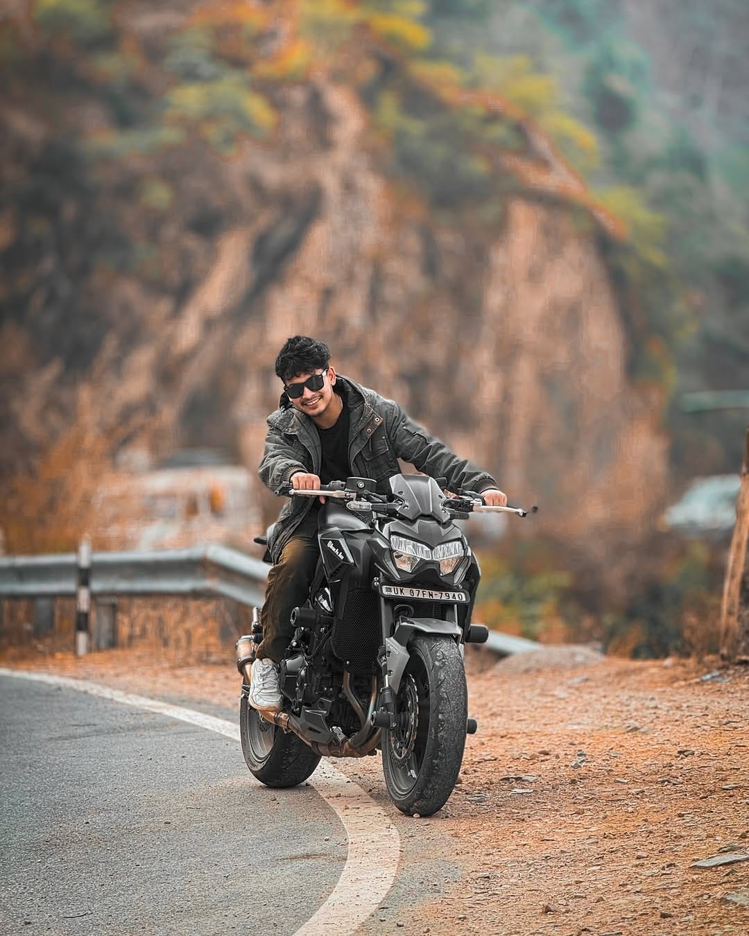Post 9 by Akshay pal on Instagram (image)