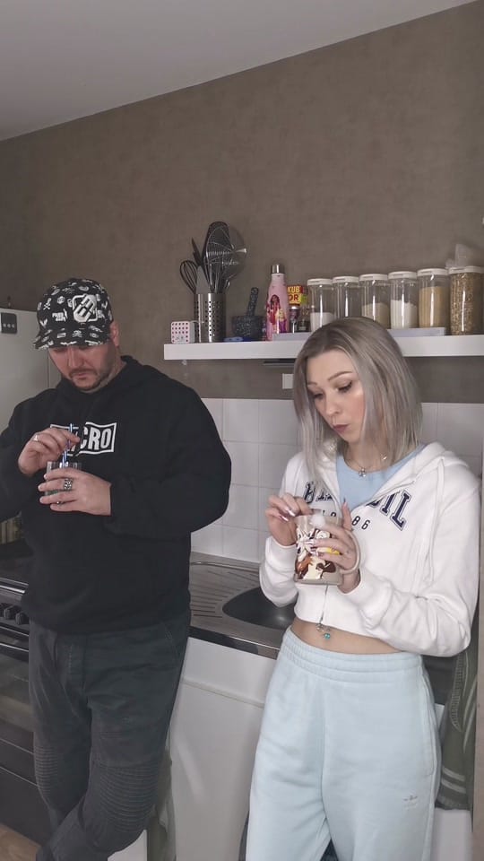 Post 3 by 👸🏼🔞😂Meilii&Driks😂🔞🤴 on TikTok (video)