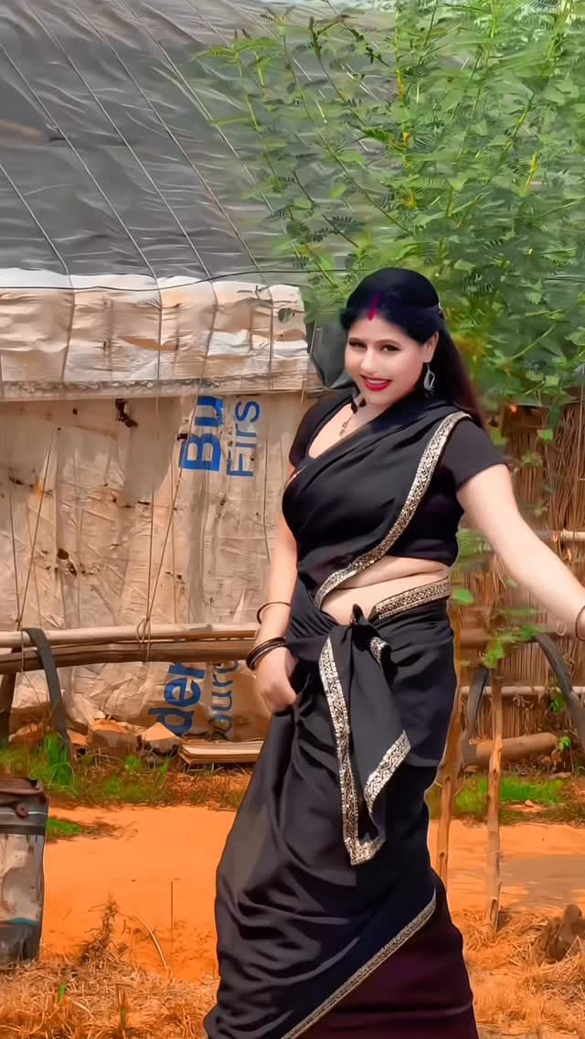 Post 4 by 𝐑𝐄𝐍𝐔 𝐂𝐇𝐀𝐔𝐃𝐇𝐀𝐑𝐘 on Instagram (video)
