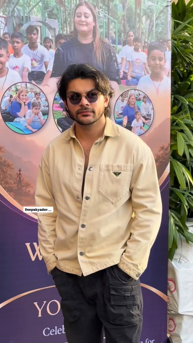 Post 4 by Deepak Yadav on Instagram (video)