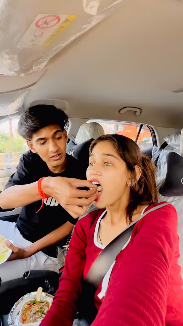 Post 3 by 𝐒𝐎𝐍𝐀 𝐁𝐇𝐀𝐑𝐃𝐖𝐀𝐉 🌸🕊 on Instagram (video)