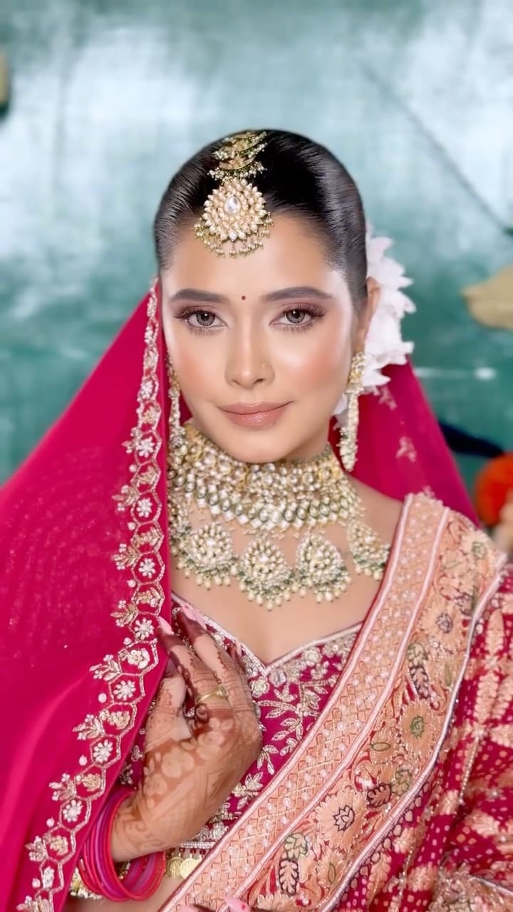 Post 3 by Arti Thorve on Instagram (video)
