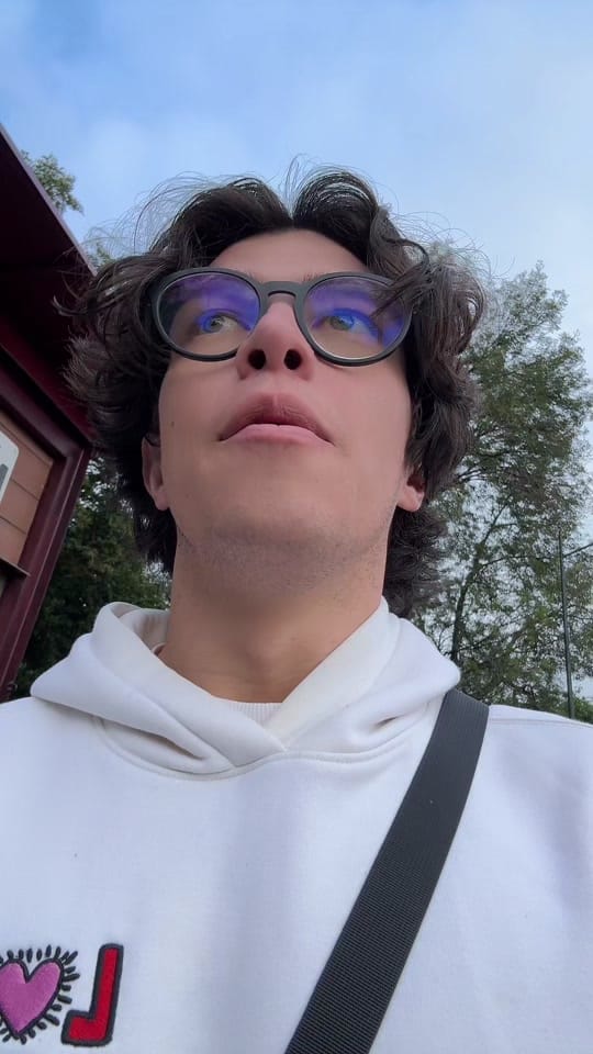 Post 1 by Corleon on TikTok (video)