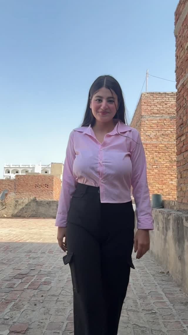 Post 4 by Priya Maggo on Instagram (video)