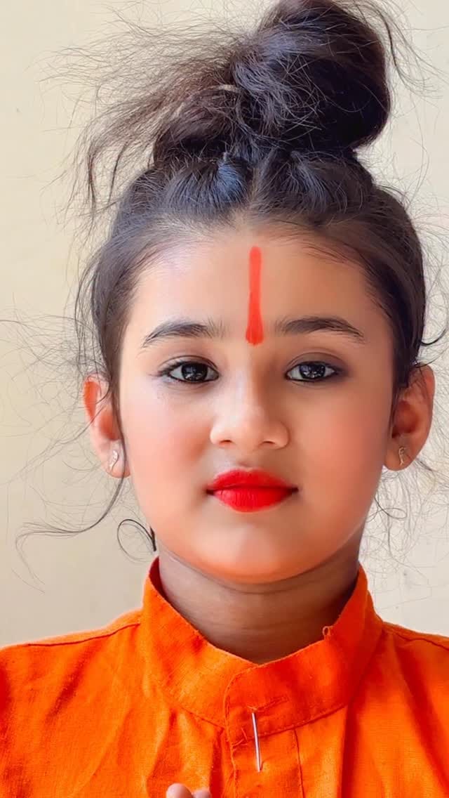 Post 3 by Kavita Singh on Instagram (video)