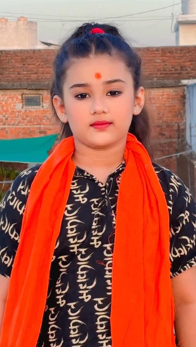 Post 5 by Kavita Singh on Instagram (video)