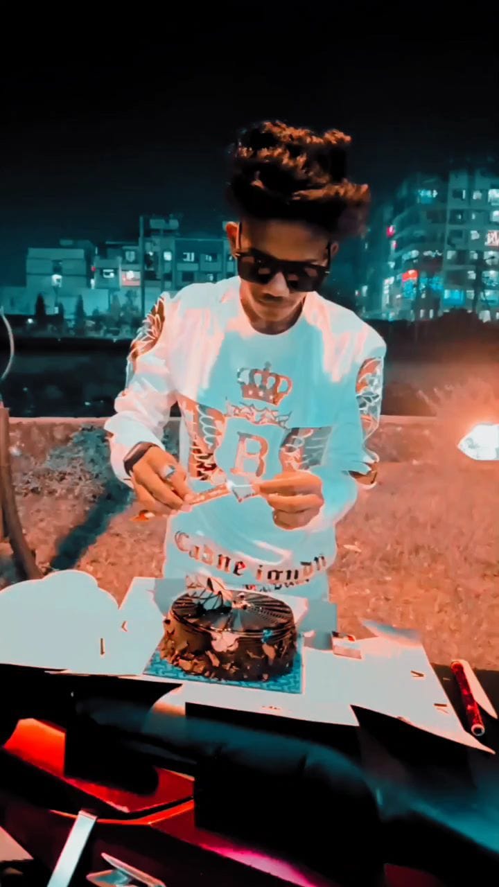 Post 7 by Sujal jaiswal on Instagram (video)