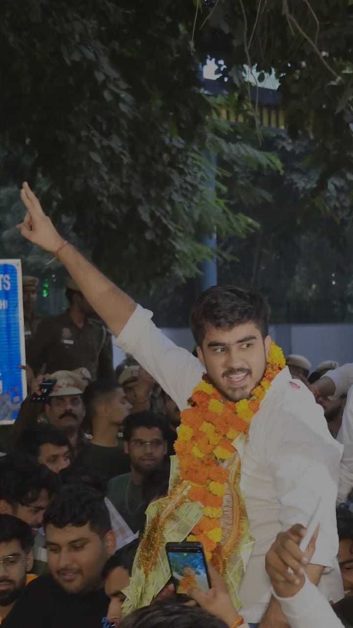 Post 10 by Ronak Khatri on Instagram (video)