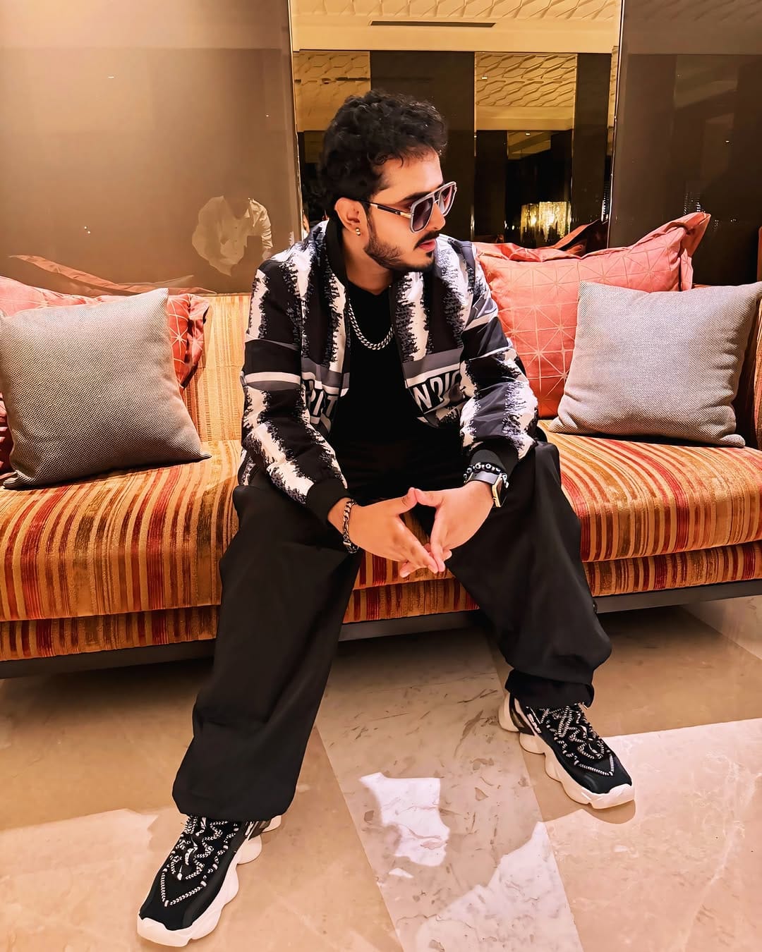 Post 7 by Vishal Raj Oberoi on Instagram (image)