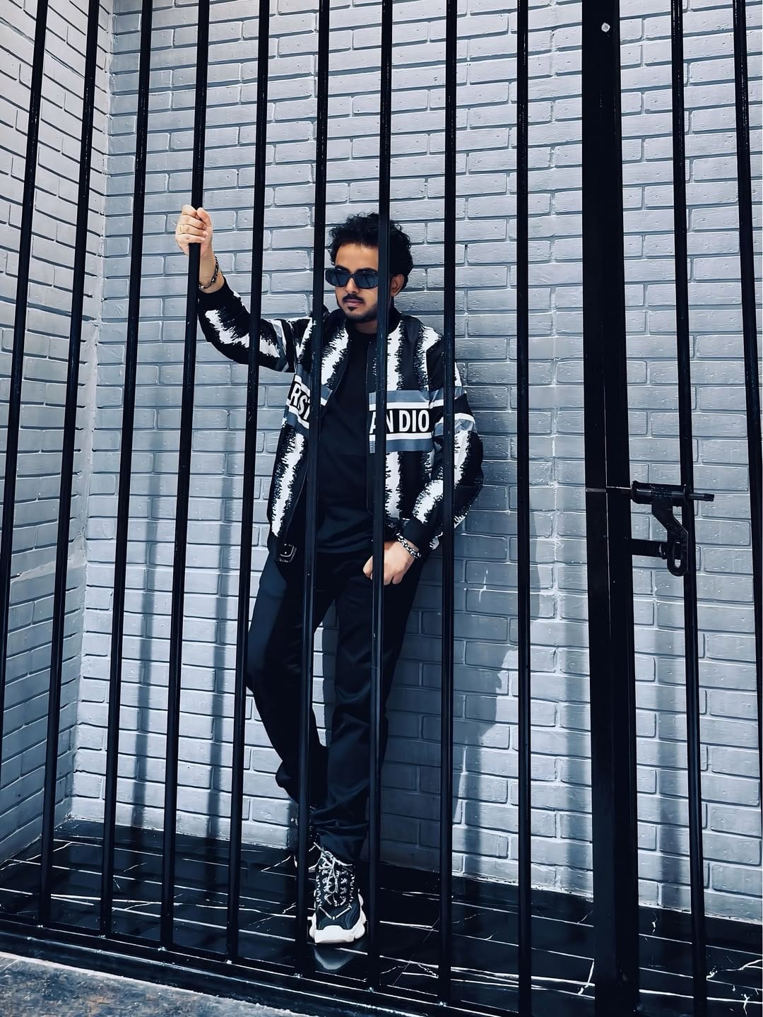 Post 3 by Vishal Raj Oberoi on Instagram (image)