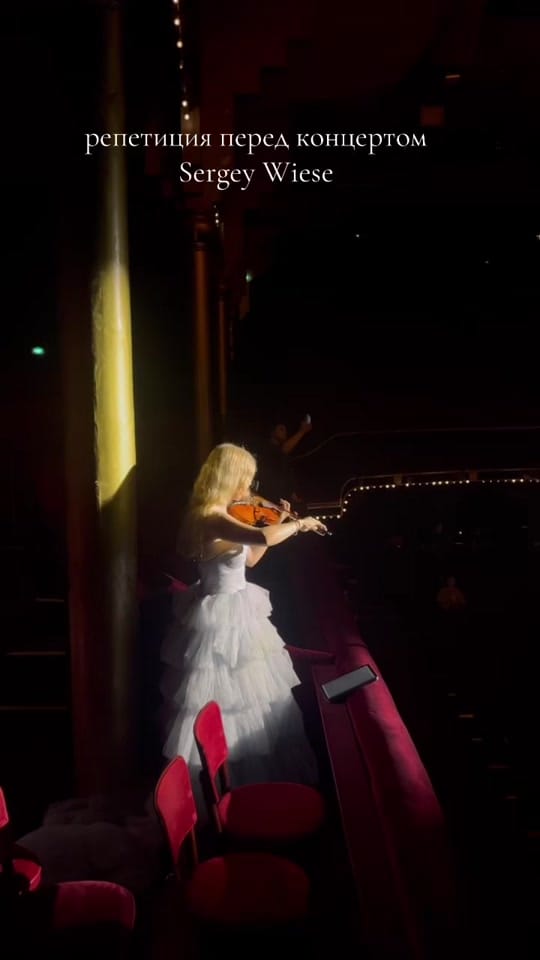 Post 5 by anastasiaviolinistparis on TikTok (video)