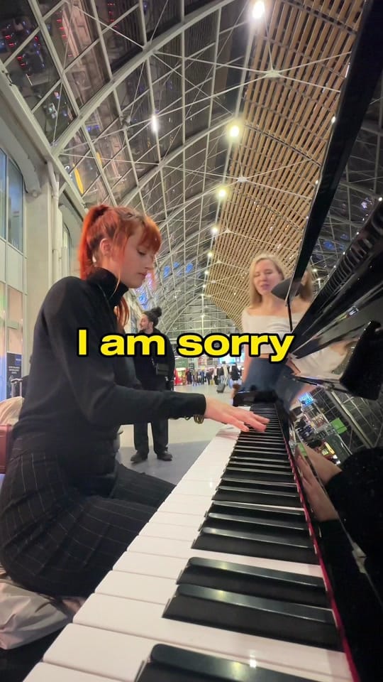 Post 8 by anastasiaviolinistparis on TikTok (video)