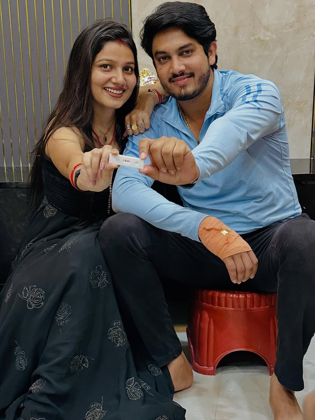 Post 10 by Muskan Yadav on Instagram (carousel)