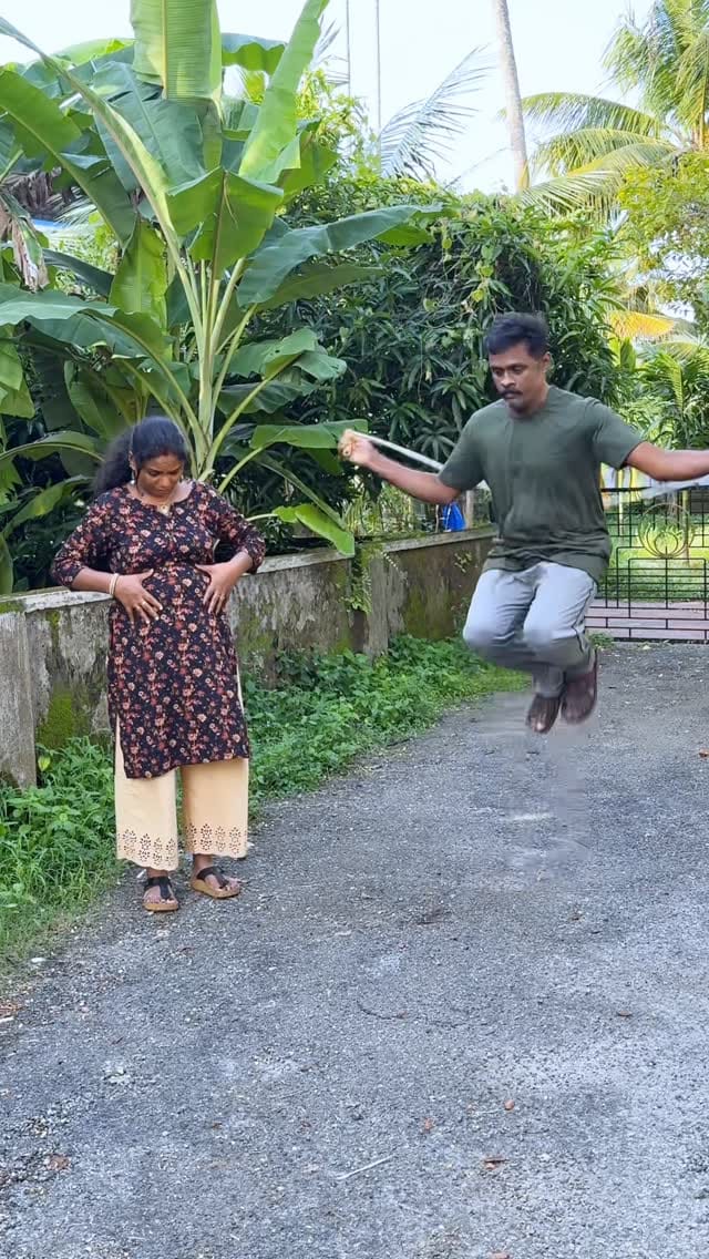 Post 4 by ASHA DEVI K on Instagram (video)