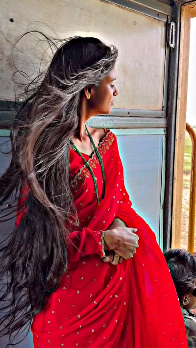 Post 3 by Sangita Sahu on Instagram (video)