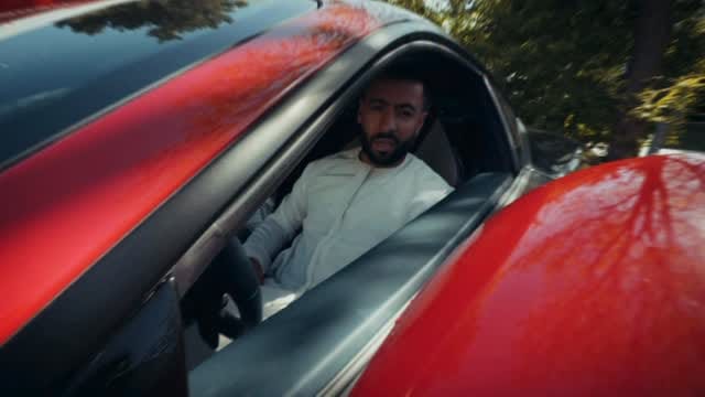 Post 7 by Rakan Khalifa راكان خليفة | WEALTH & INVESTMENT COACH 🧬 on Instagram (video)