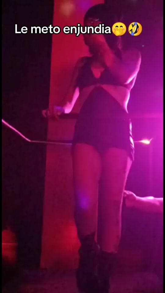 Post 1 by La Flaca Dance👽 on TikTok (video)