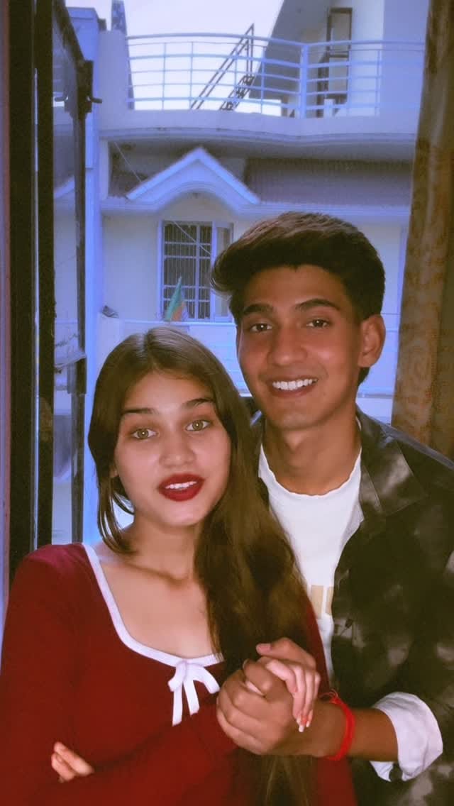 Post 4 by 𝐀𝐦𝐢𝐭 𝐒𝐡𝐚𝐫𝐦𝐚 ~ 𝐫𝐞𝐚𝐜𝐭𝐢𝐨𝐧𝐛𝐨𝐢 💫 on Instagram (video)