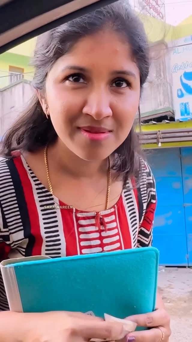 Post 9 by Sara Nareen on Instagram (video)