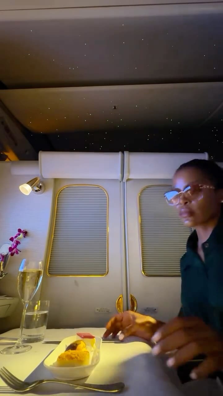 Post 2 by Hellen Motsuki on Instagram (video)