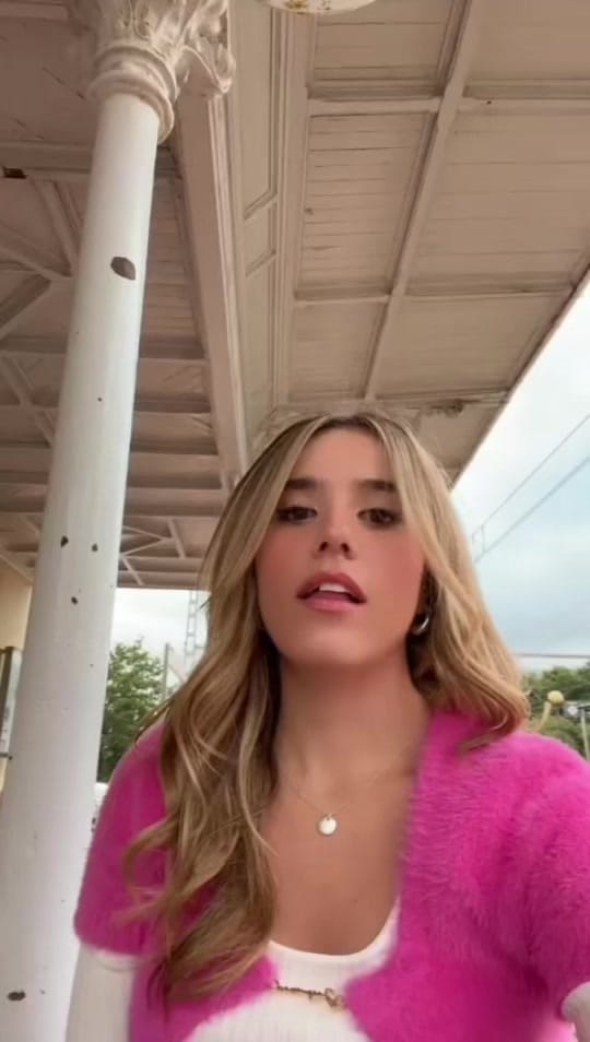 Post 8 by Taylor Swift México on TikTok (video)