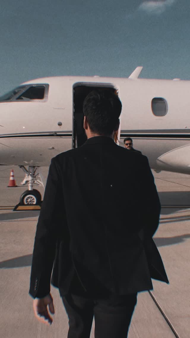 Post 1 by Zeel Thakkar on Instagram (video)