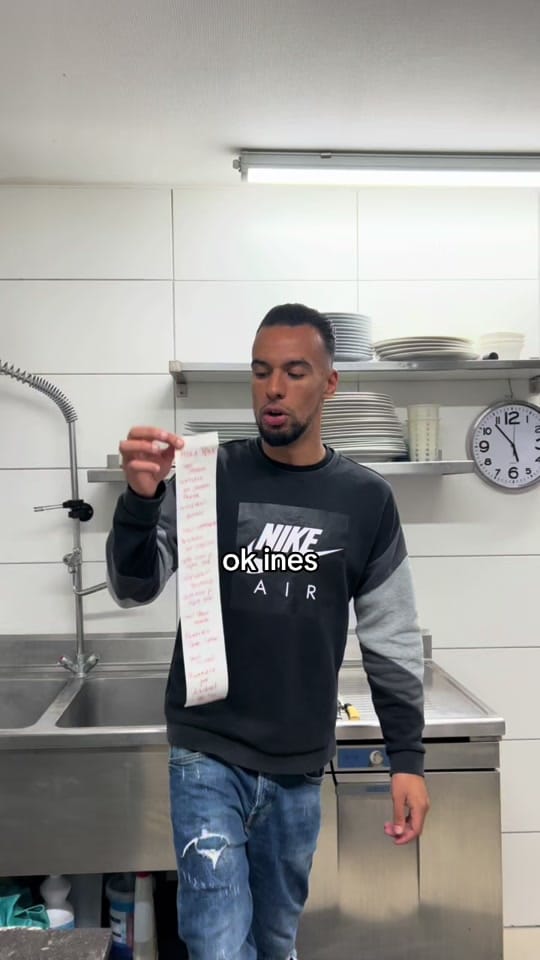Post 9 by inespresley on TikTok (video)