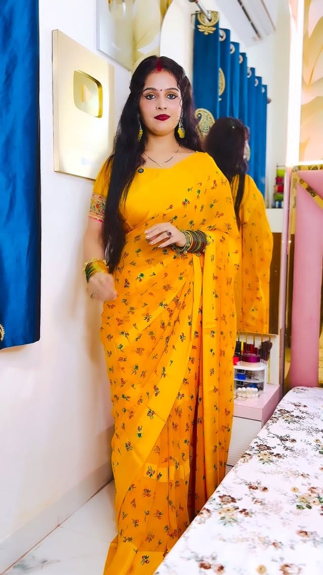 Post 3 by KOMAL Kumari on Instagram (video)