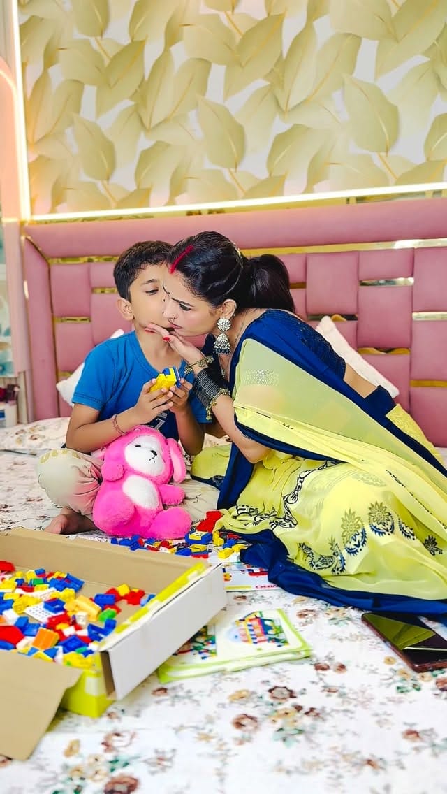 Post 2 by KOMAL Kumari on Instagram (video)