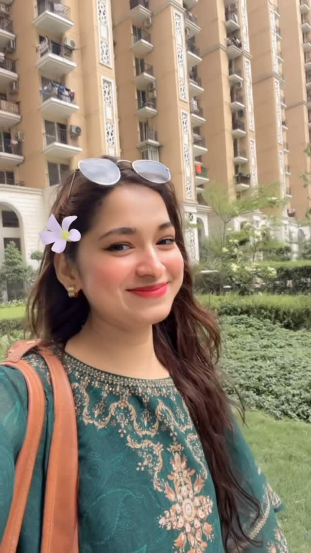 Post 3 by Saba on Instagram (video)