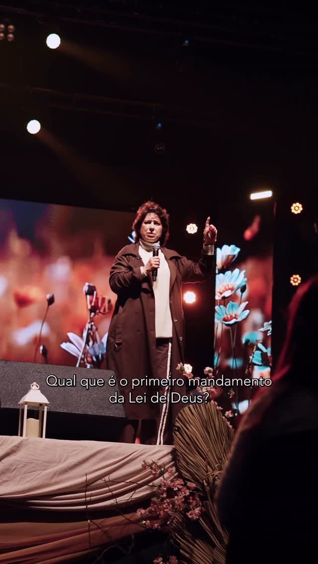 Post 6 by Filomena Camilo on Instagram (video)
