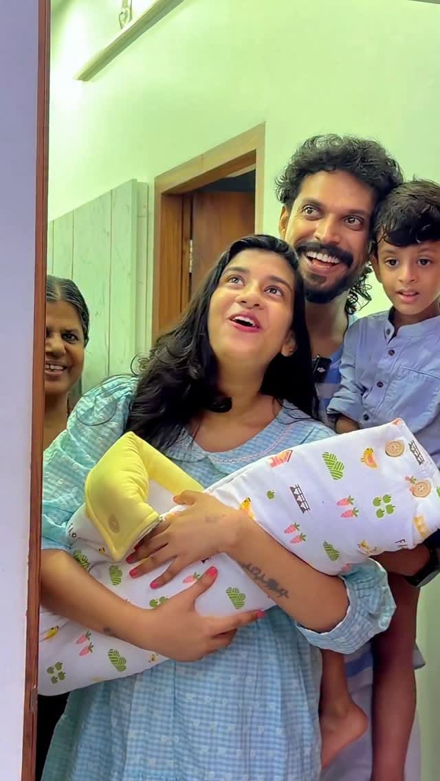Post 5 by Maneesh Vishnu on Instagram (video)