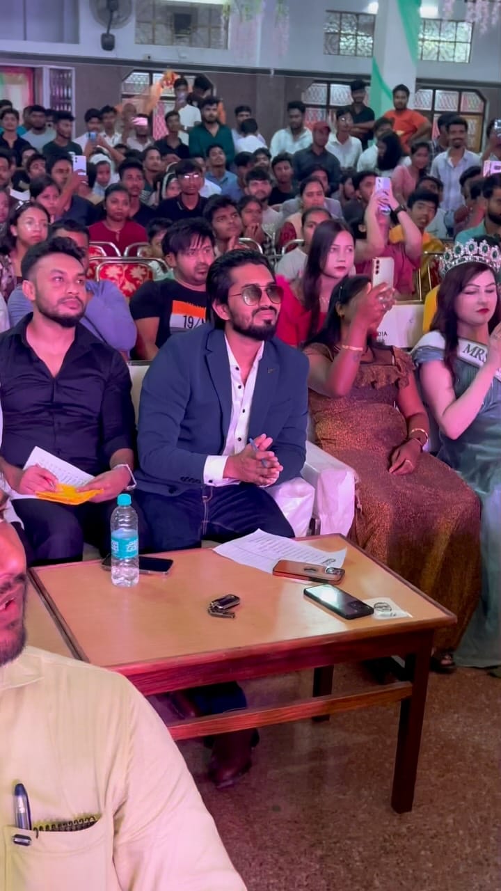 Post 8 by Javed Akhter on Instagram (video)