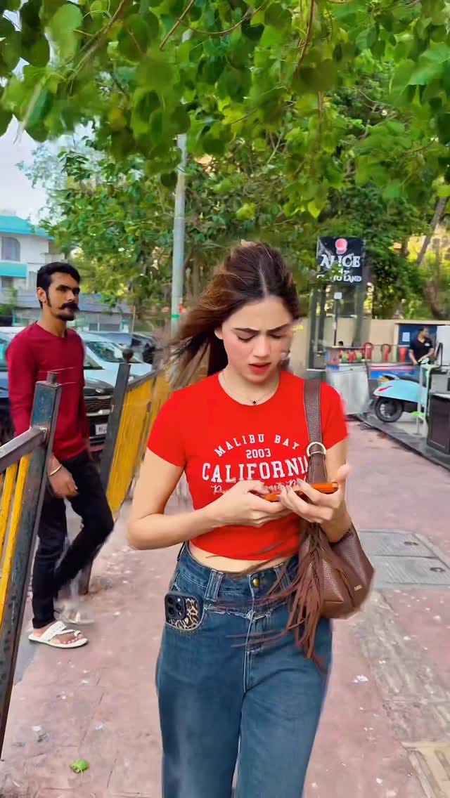 Post 7 by Shiba Sheikh on Instagram (video)