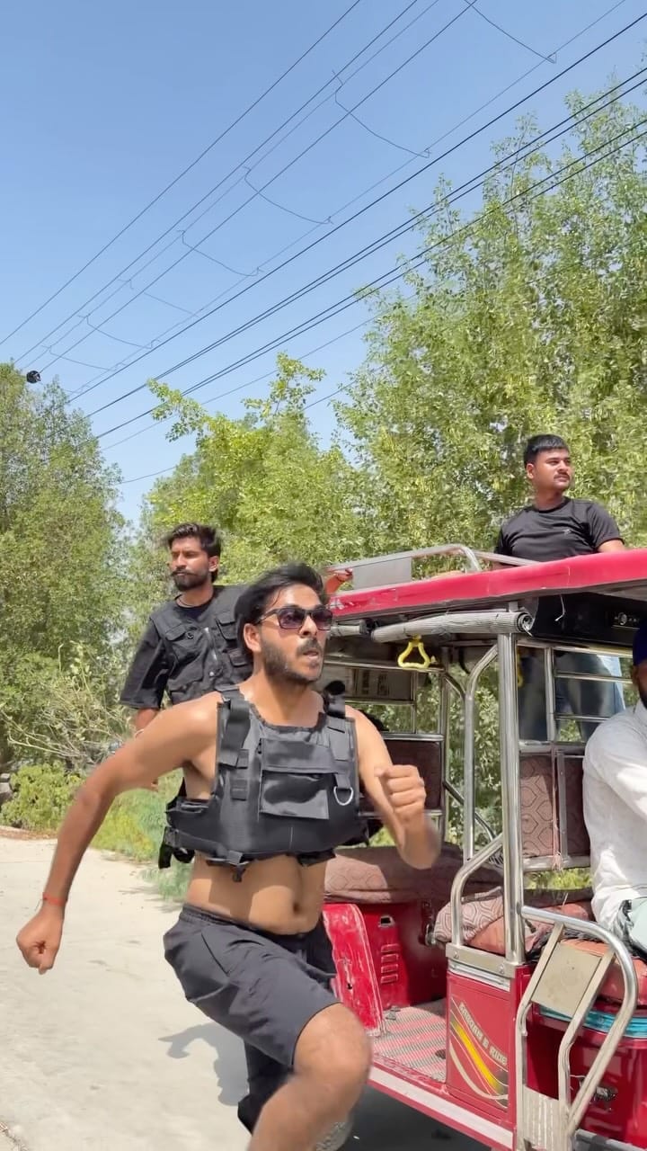 Post 3 by Dharmendra Bilotia on Instagram (video)