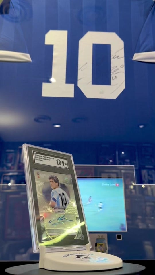 Post 3 by Coleccionistas y autógrafos on TikTok (video)