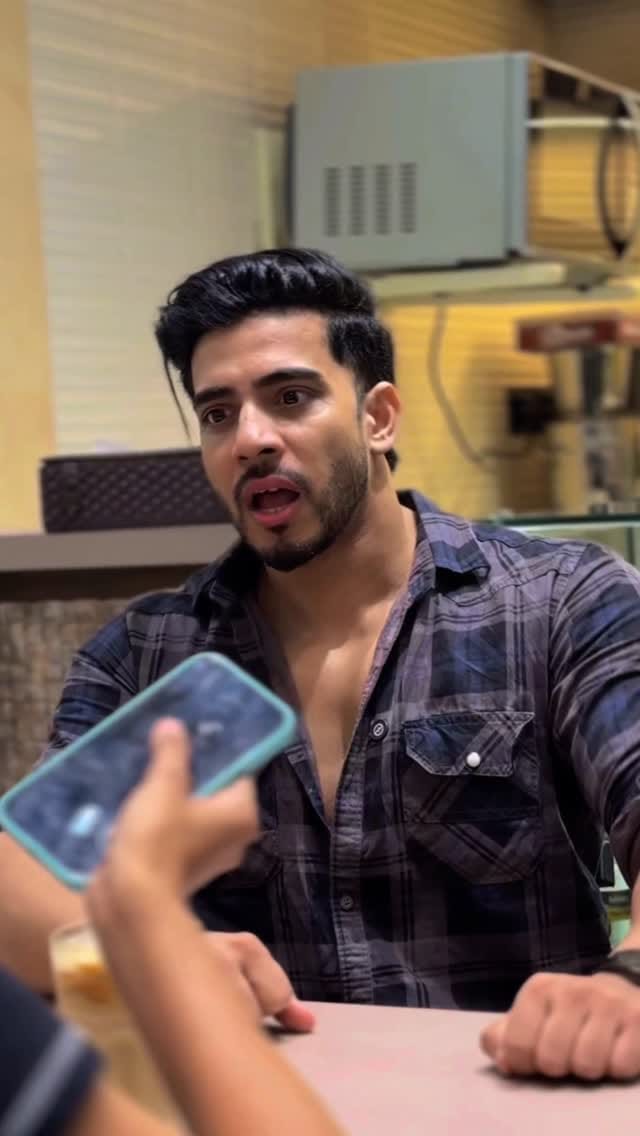 Post 5 by Vishal Bhatt on Instagram (video)