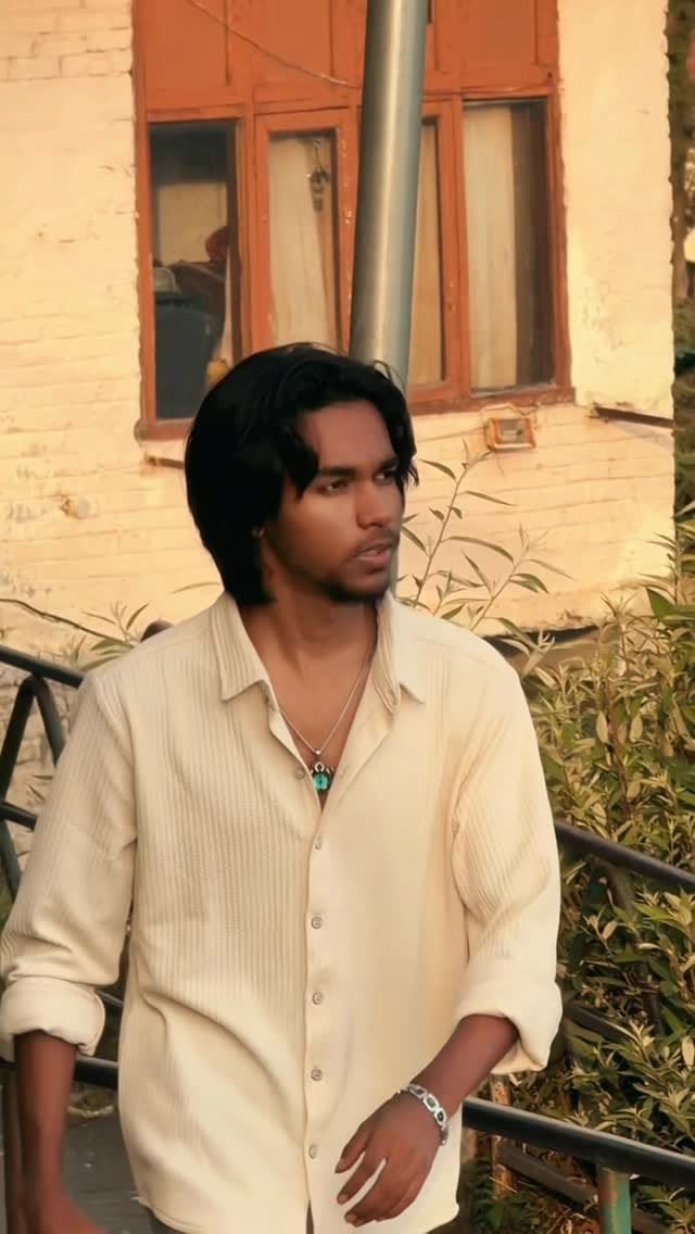 Post 1 by Shashikant Gupta on Instagram (video)